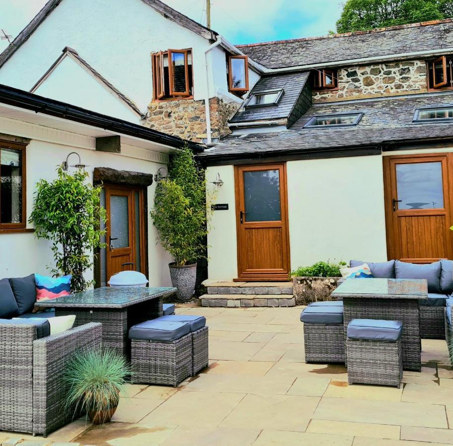 Historic Property With Stunning Views Hennock Dış mekan fotoğraf